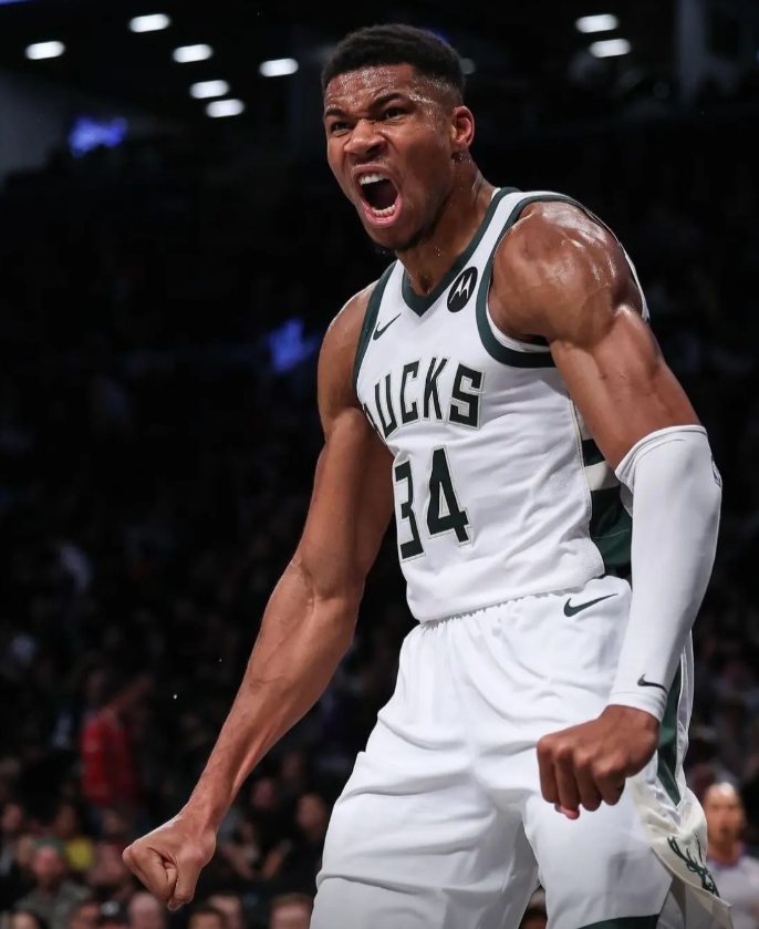 字母哥卖不掉了啊
估计球队想和当年乔治一样换年轻即战力和一堆选秀权吧。估计也是想