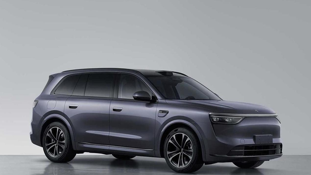 又一新能源SUV，车长5190mm，电吸门+三联液晶屏，预估价格40万元