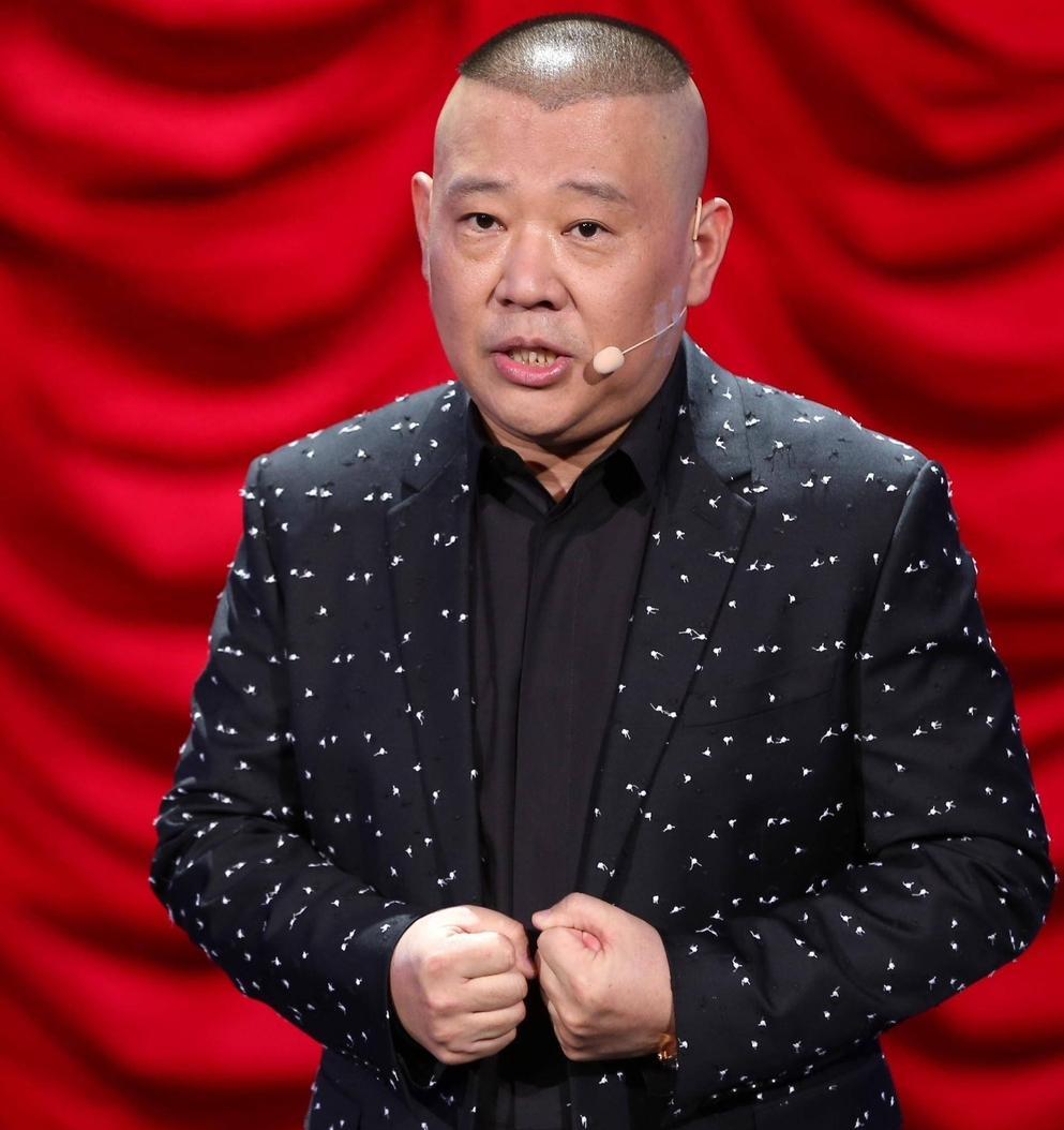 相声大师郭德纲说：一个真正聪明的人只要做到这3点，人际关系会越来越好：
第一，从