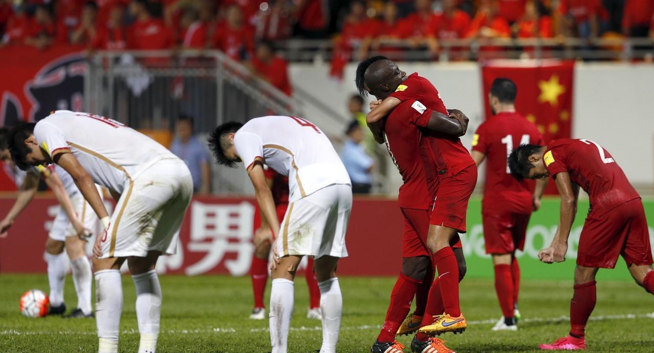 国足迎来关键卡位战，输了吧，掉到世界100名开外，推倒重来！
6月10日，19点