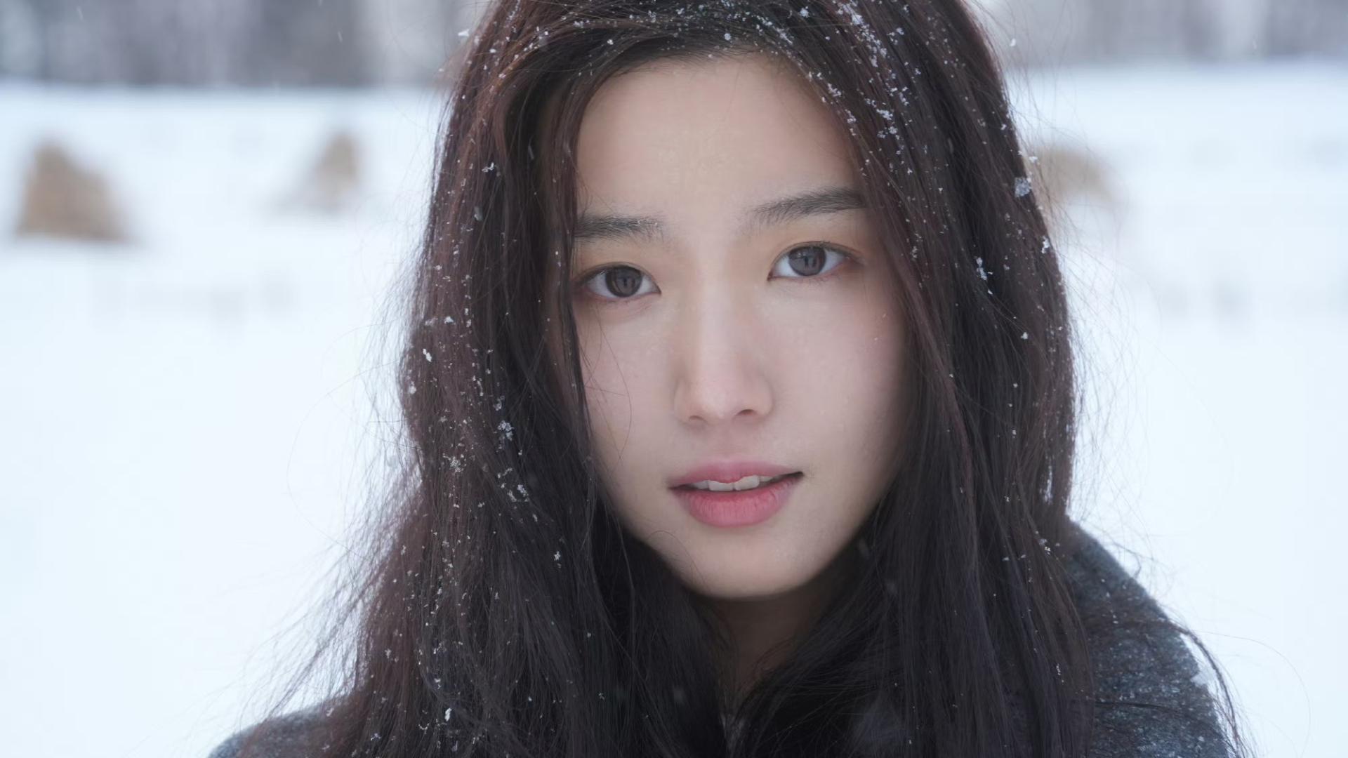 卢昱晓回应跪下和粉丝合照，一句话戳中人心，反转全网评价