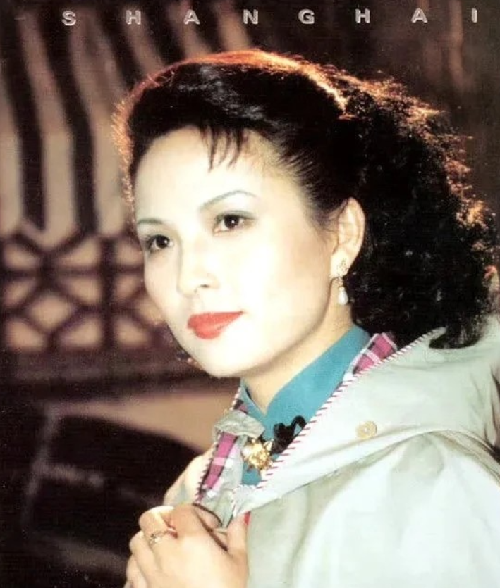 上海滩名门才女李羚横空出世！惊艳了80年代的顶级骨相美人，三十年前中国银幕的收视