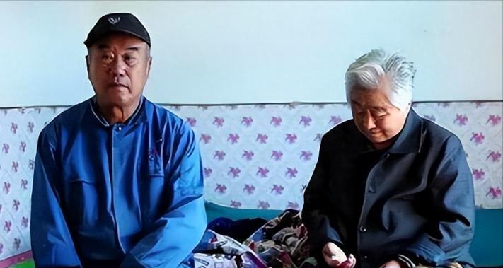 2000年，辽宁夫妻借款7万送女儿去德国留学，21年未见，临死才知女儿已成为德国