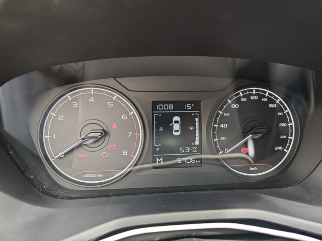 帝豪手动星耀版
2600的油费总里程5500公里，油耗在接受范围内，市区国道高速