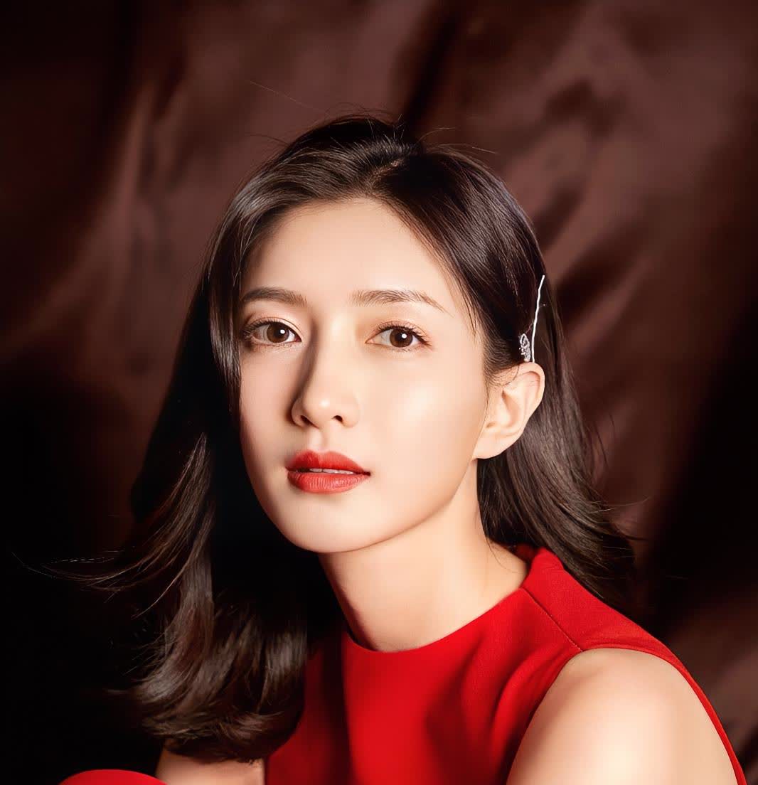 被张嘉译征服过的六位女明星
一、闫妮
二、宋佳
三、王珞丹
四、王晓晨
