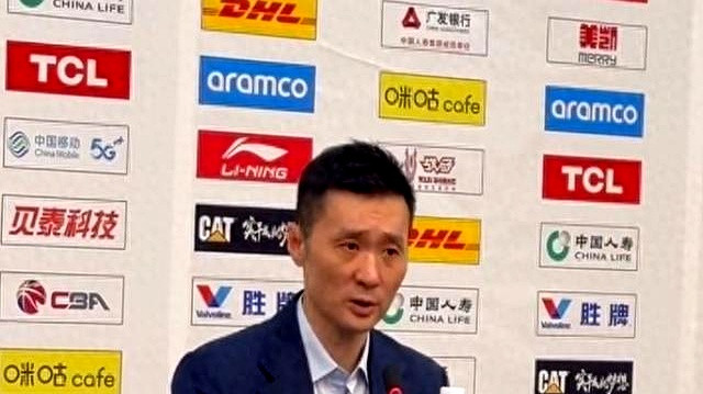 新疆男篮0-3告别赛季，刘炜赛后发言有点可怕，还有自己的打算