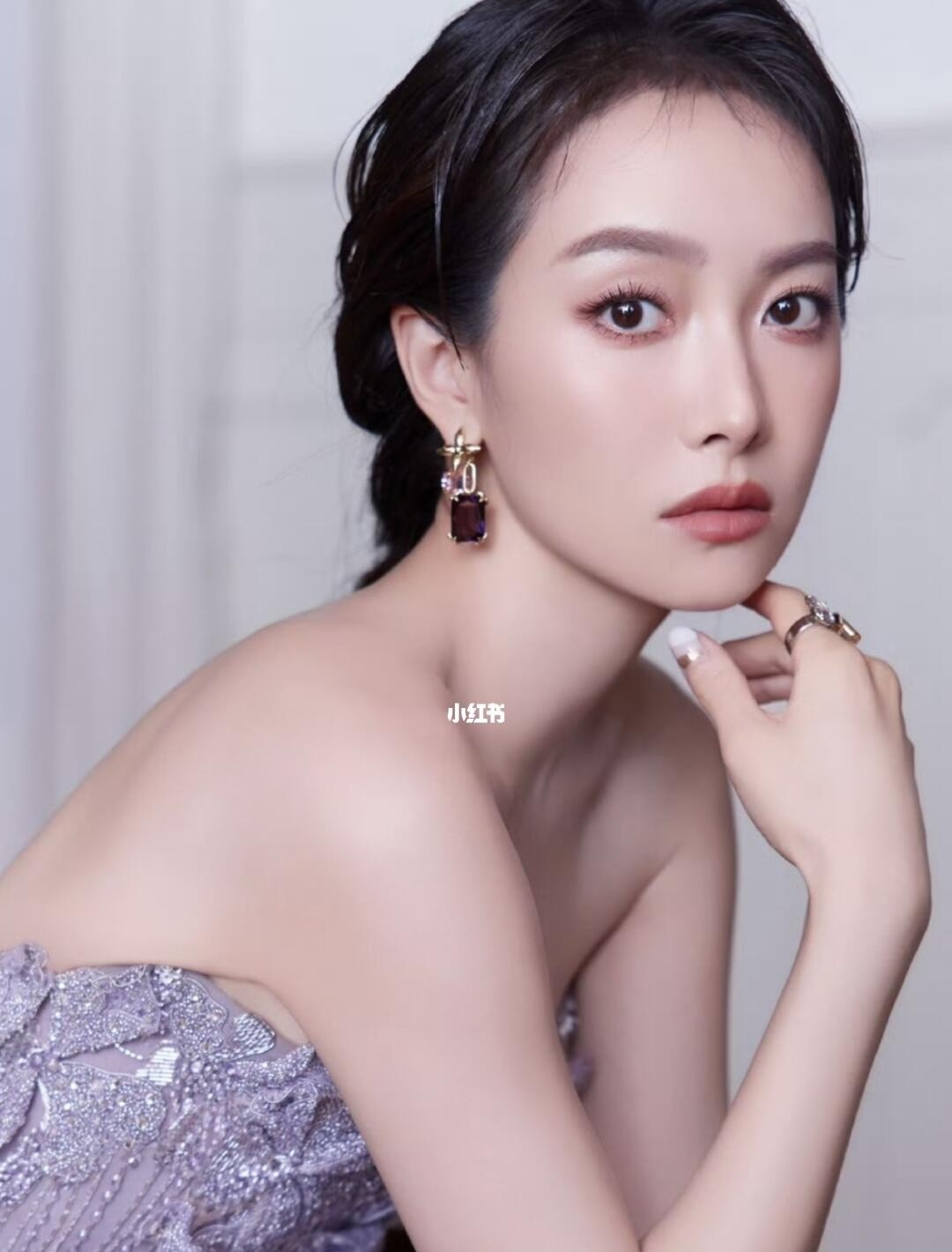 宋茜ES2025春夏高定
这也太美了茜姐
期待今晚红毯