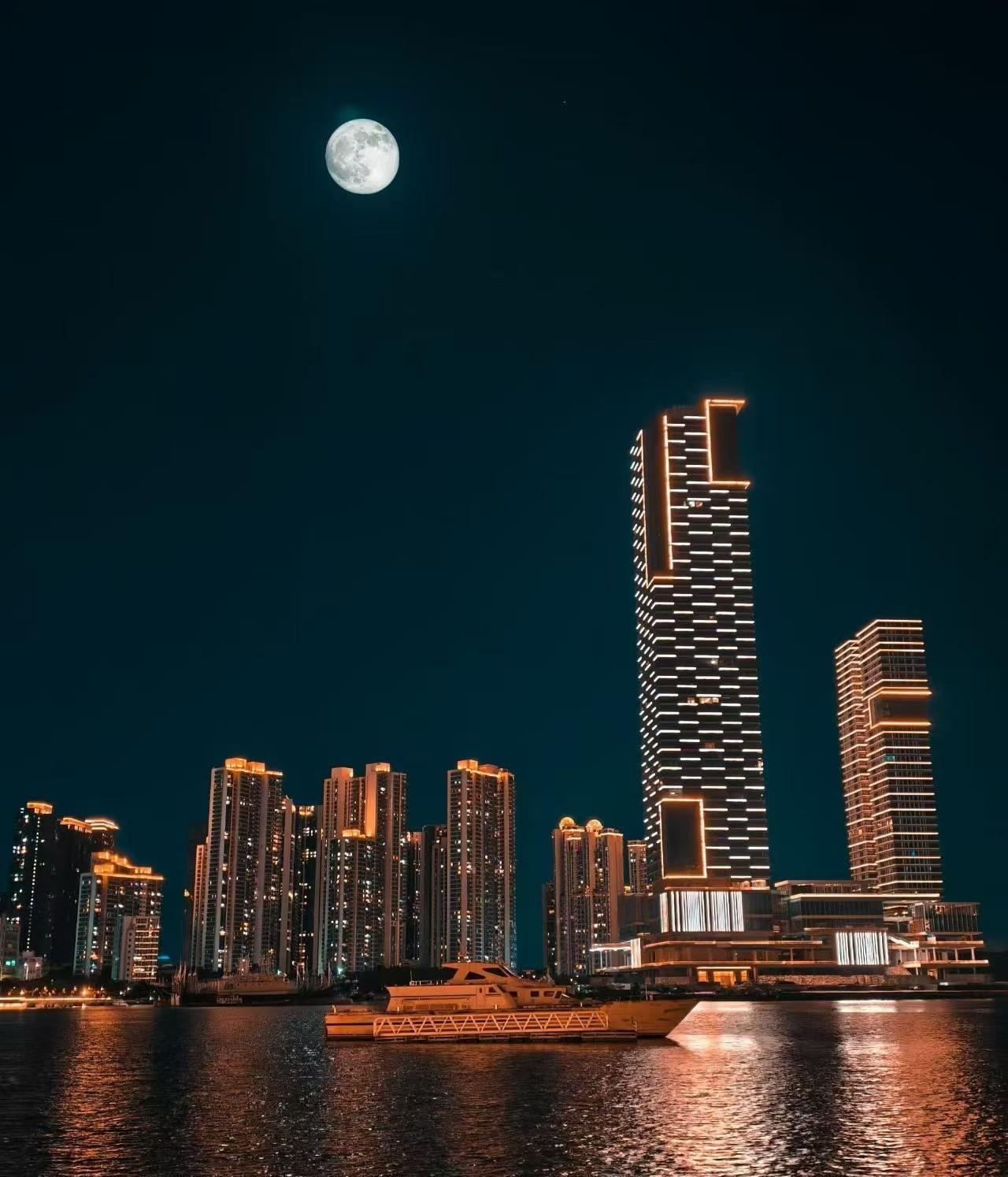 中秋月圆