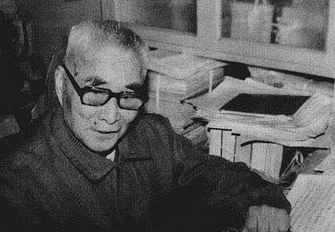 1975 年，黄维在被俘 27 年后终获特赦。然而，国民党竟邀他回台，还承诺补发