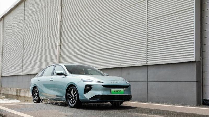 荣威D6完成安全极限测试 将于上海车展上市 续航最高520km