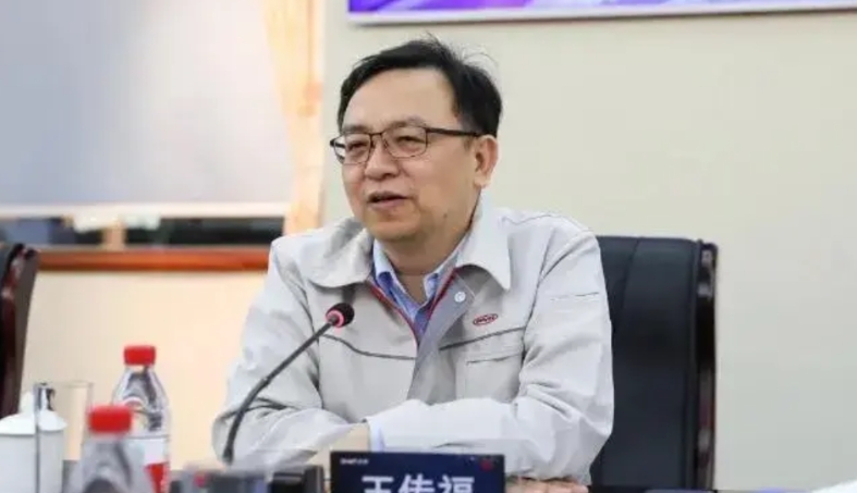 比亚迪的王传福董事长着实给所有车企狠狠地上了一课。
这两年，比亚迪的销量急剧暴涨