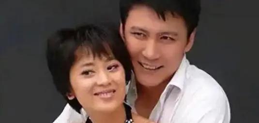 低调演艺圈数十年，一朝出圈，为何被网友惊呼赵峥竟然是这种人！
