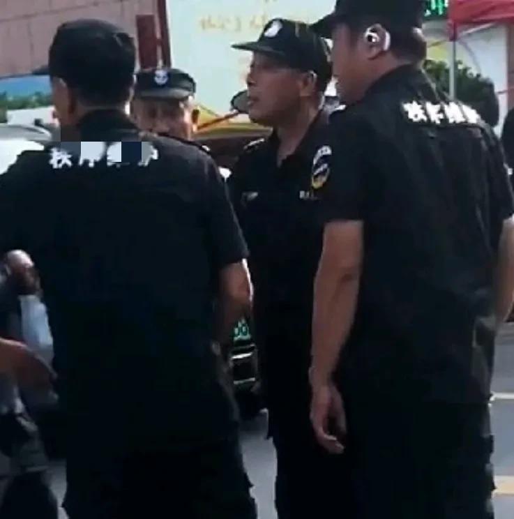 在保安这个圈子里混，如果想长期干下去，想混的出人头地，你就要脑子灵活点的，死脑筋