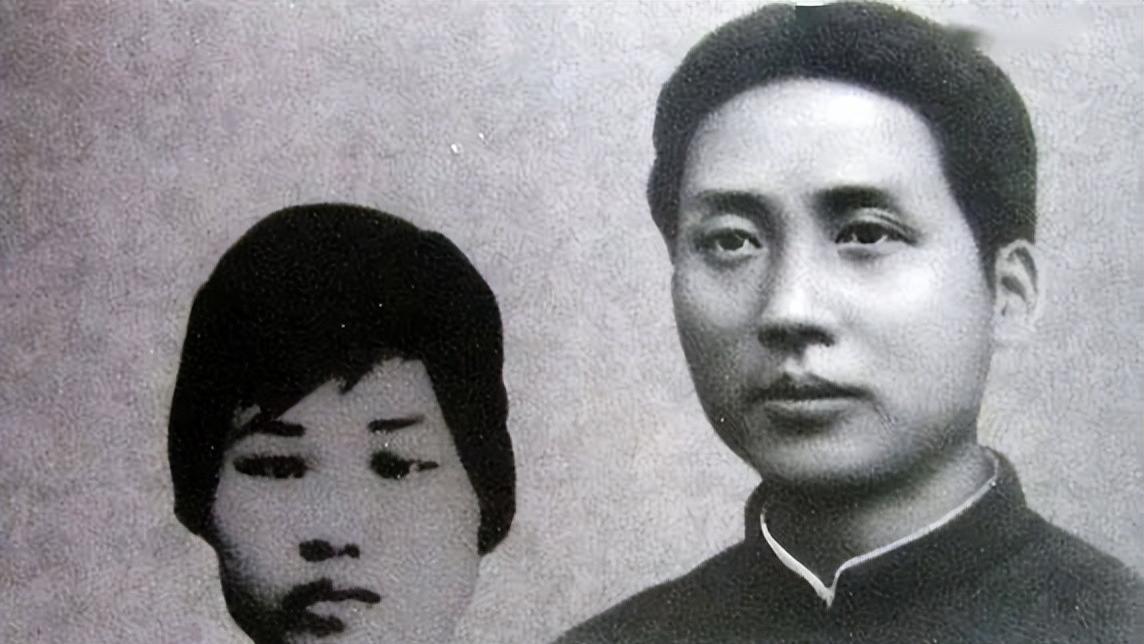 杨开慧被敌人抓捕后，敌人逼迫她与毛主席离婚，杨开慧宁死不从