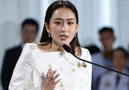 佩通坦自救，24小时后，洪森父子遇刺，背后竟是美国的“颜色革命”！
8月4日，泰