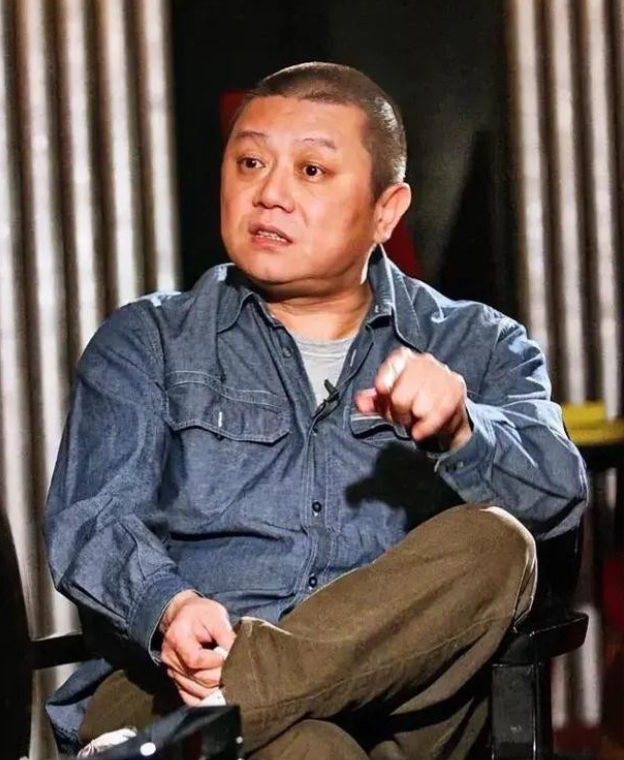 突然发现解放台湾省的建议，王朔的思路太妙了！他说，收复台湾不妨试试