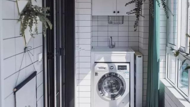 封闭式阳台怎样设计实用又好看？学学这几款设计吧！