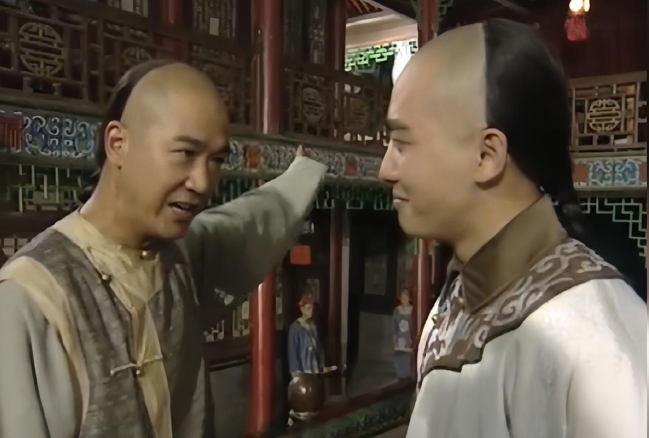 傅恒、福康安父子都是郡王，为何待遇却有天壤之别？一字不同，里面的差别可大了。
作