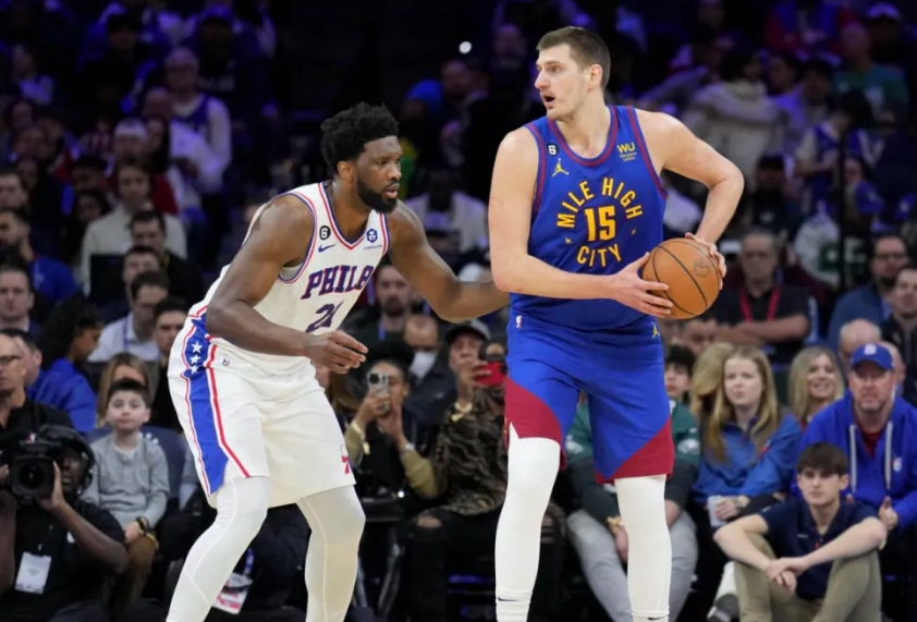 恩比德，约基奇的三分一个比一个准。
看了一下，现在NBA顶级中锋的三分都不错，约