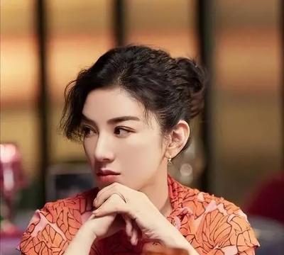 黄奕拒《繁花》邀约养家？明星也有“柴米油盐”的愁！
家人们，娱乐圈最近又爆出个大