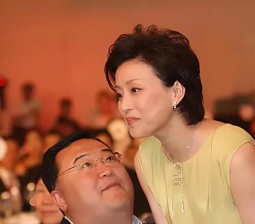 吴征既没有长得帅气的脸庞，也没有什么气质，这样的颜值如果在村里还不一定能找到媳妇