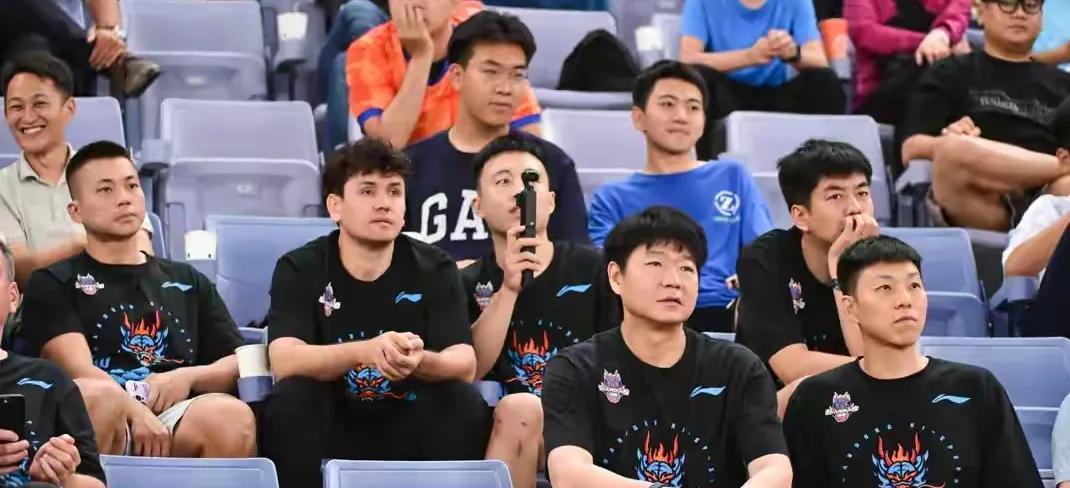 对于陈林坚，山东高速男篮还是比较谨慎的：
一，先过体测和体检
毕竟福建男篮，和他