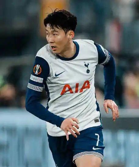 半场：热刺0-0雷丁（英甲球队）不是？这都进不了球？这是英甲球队啊#热刺 #英甲