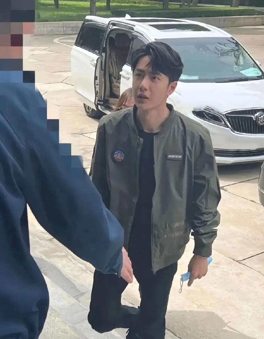 如果帅到你我只能说抱歉
满分十分的话