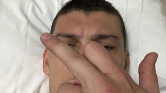 刚拿下五千万年薪就开始受伤，还没开打就带薪摸鱼？