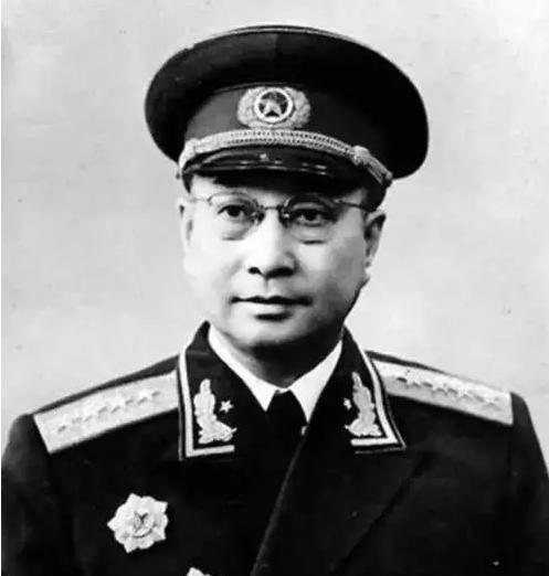 61年陈赓找到一推拿医生：过去的事由中央承担责任，你咋不来找我
“老董，中央可没
