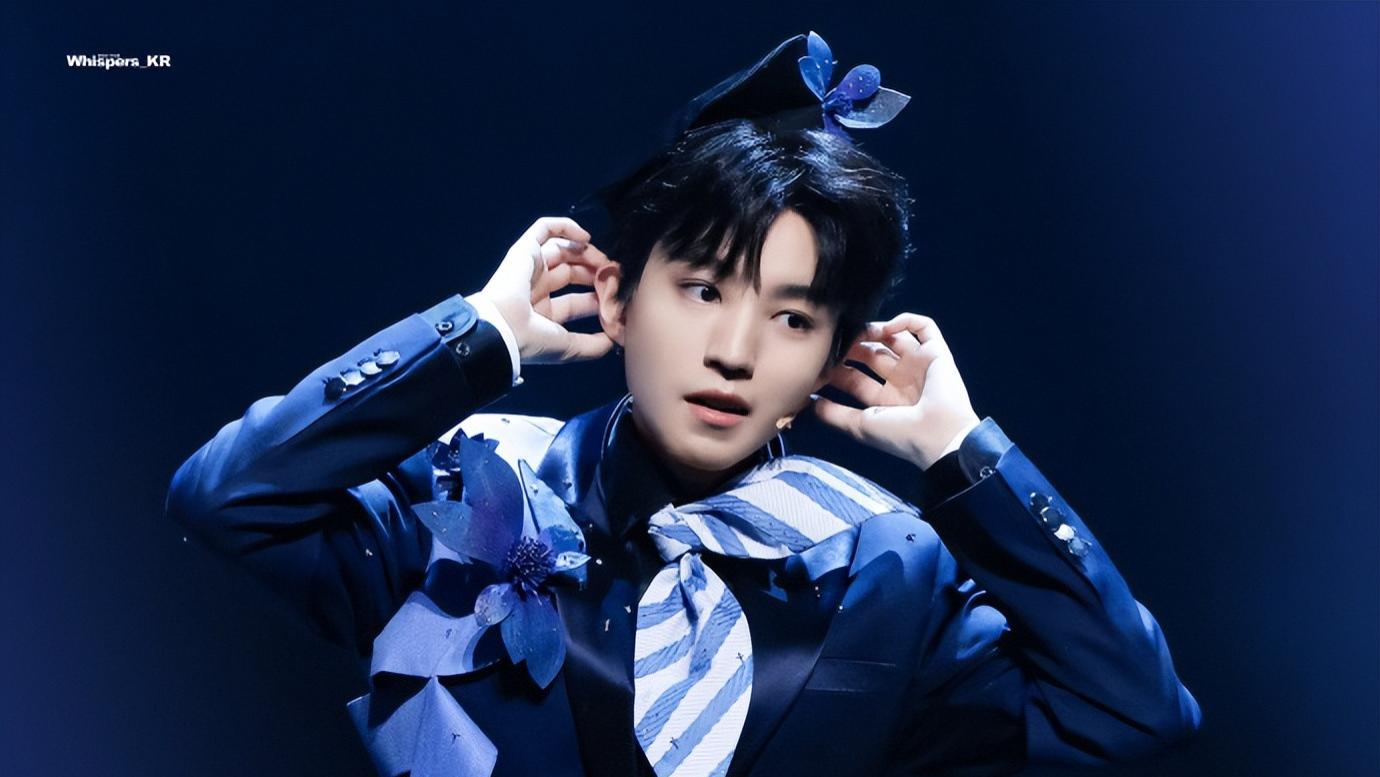 王俊凯话剧首演炸场！反套路饶晓志同台，三年约定终兑现