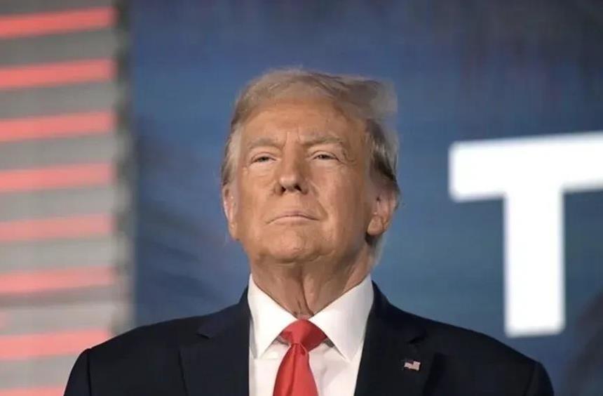 批评政府救援不力，被总统威胁取消国籍！美国民主新标高！
正是世界之大无奇不有，民