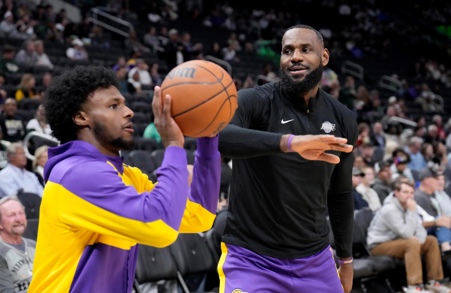 近日前NBA球员马特-巴恩斯参加了播客节目BigBoyTV，期间谈到了布朗尼的情