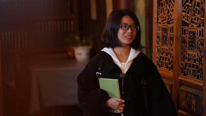 北大女学生高分读了冷门专业，人们都不看好，如今职业发展顺意