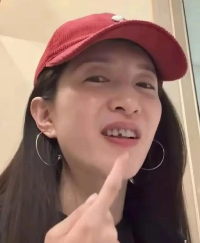 江疏影卸妆前后差别很大啊？ ​​​
