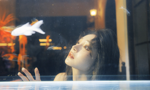 周洁琼的金鱼梦境，这感觉还是很么梦幻的！