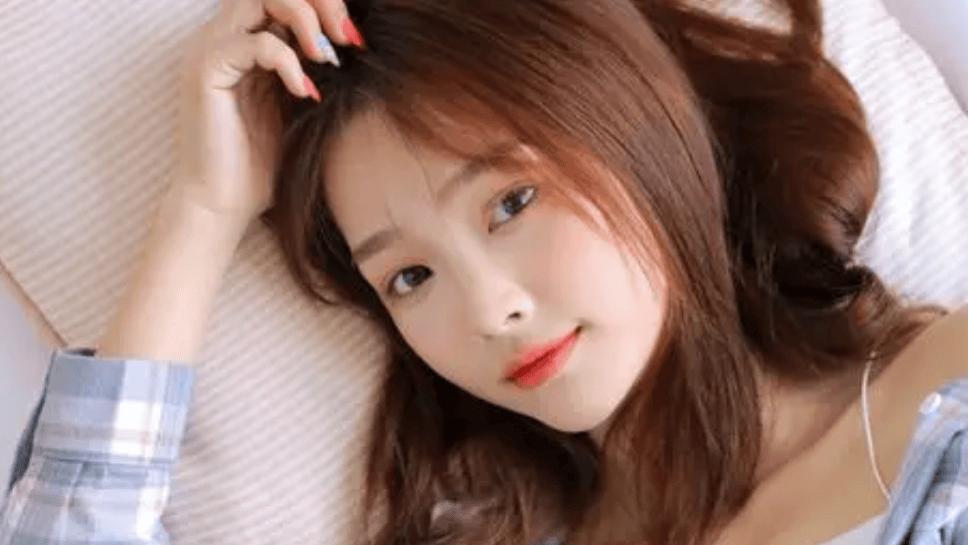 2025控油王者！学生党油皮洗面奶 TOP4平价氨基酸不拔干