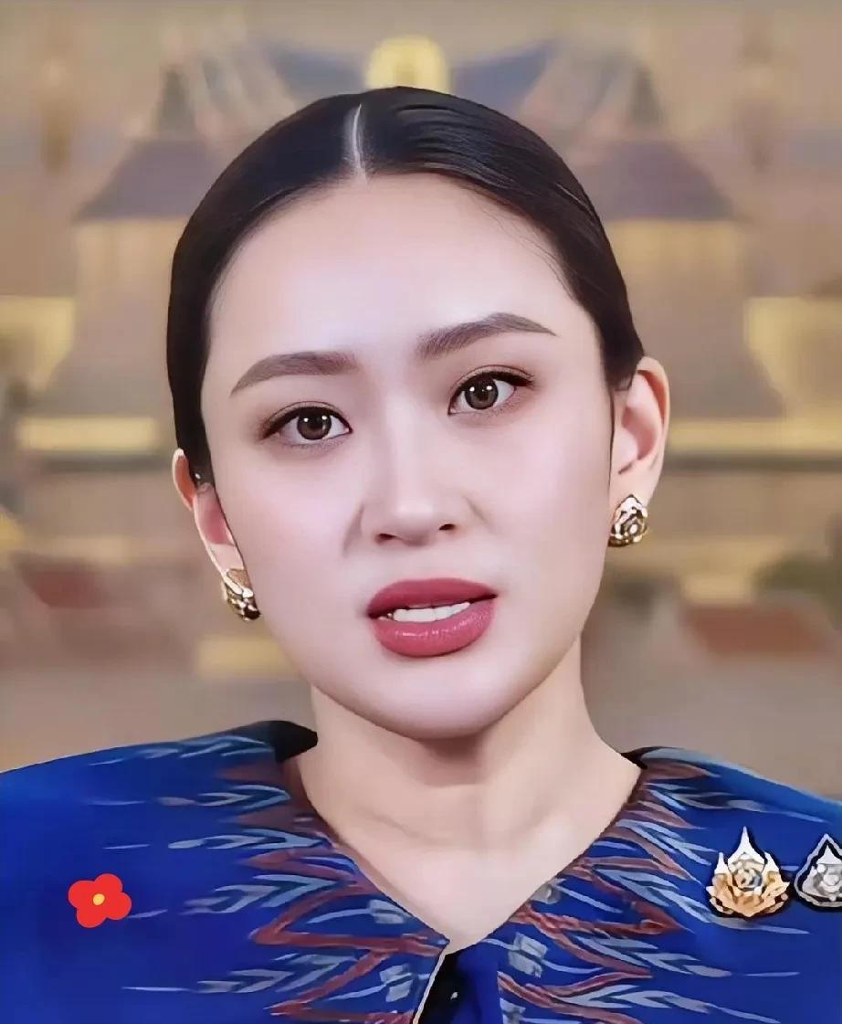 快报！快报！
佩通坦还有转圜余地吗？
8月30日，中国外交部就泰国政局最新变动作