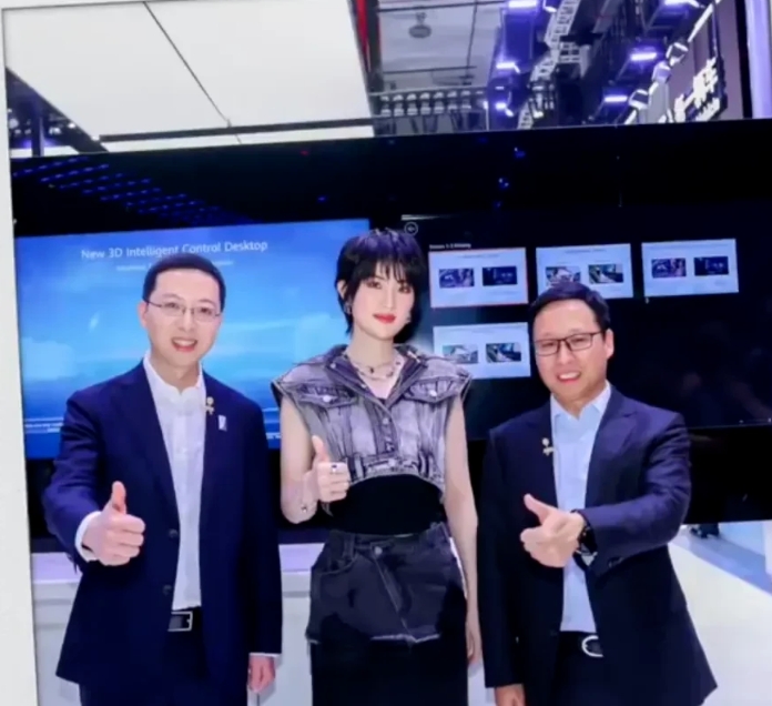 姚安娜现身华为上海，4月23是，姚安娜为华为智驾驶代言，现场活动，姚安娜干练短发