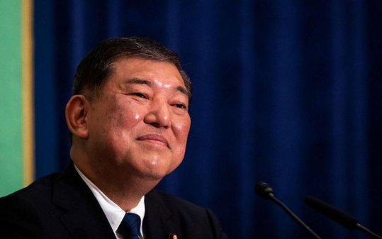 日本首相石破茂被迫辞职，可谓日本历史上最惨总统