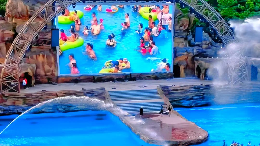 夏日狂欢水世界：一场流动的欢乐盛宴