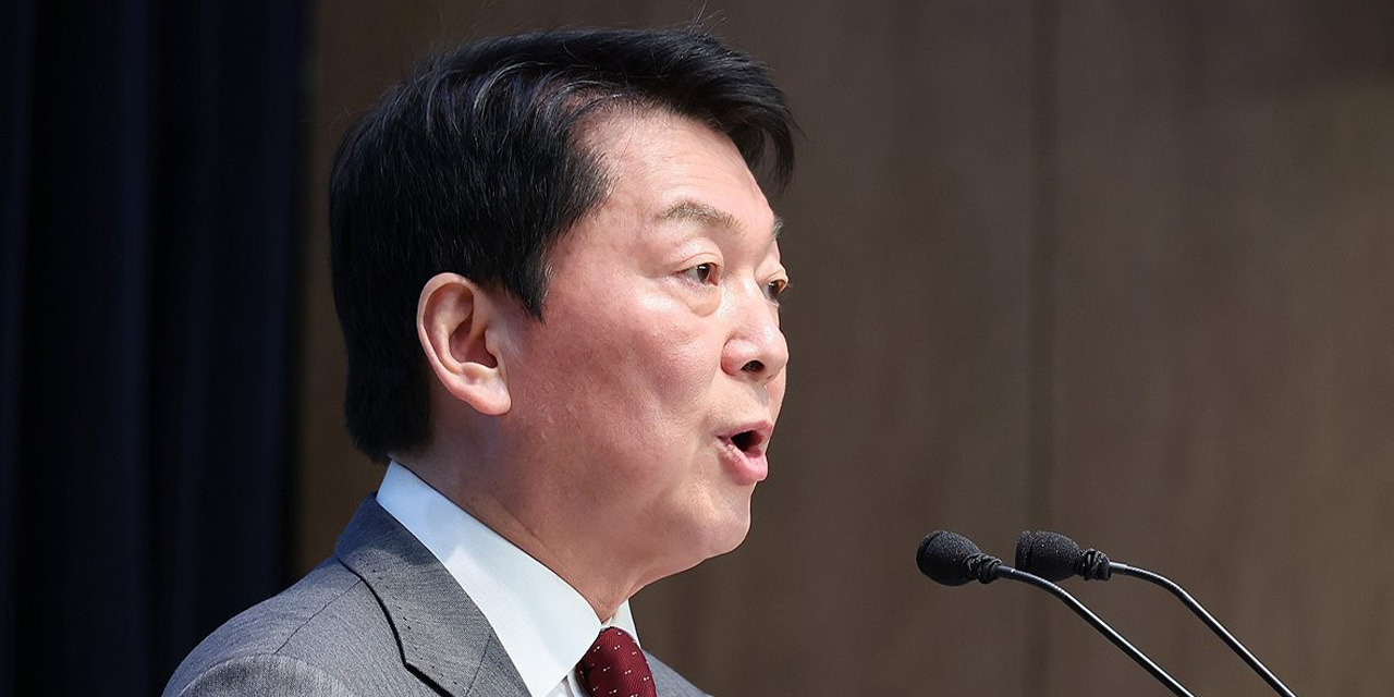 安哲秀喊话新代表要大刀阔斧改革











这次党内选举，真是让人捏了
