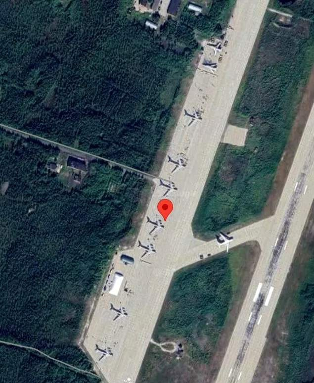 俄罗斯这防空也太拉了，乌克兰空袭直接干掉了俄罗斯40多架战机。  
今天乌克兰