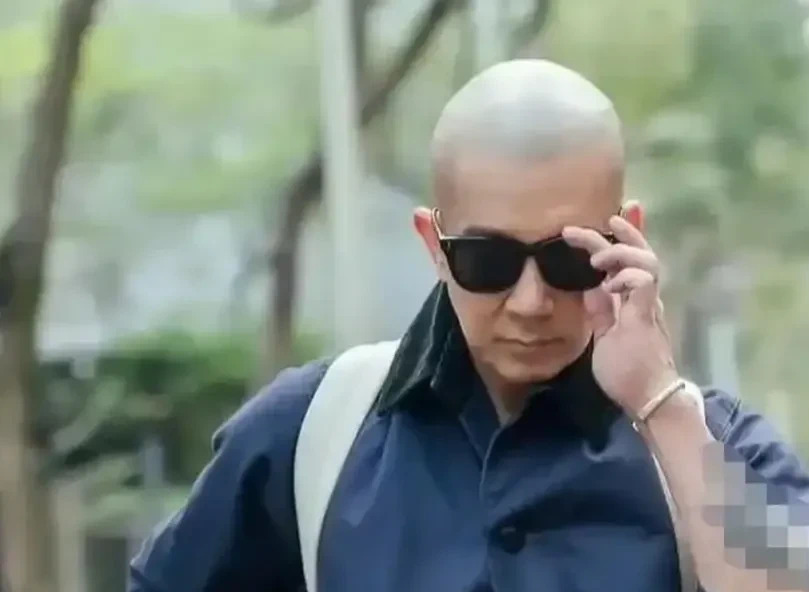 大S想继续住汪小菲的房











大S居然要赖在汪小菲家不走？还要住