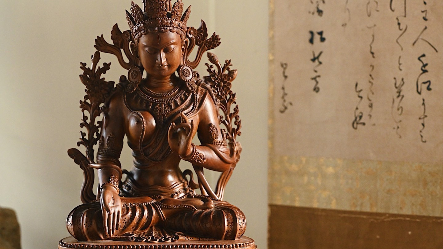 慈悲守护，白度母，楠木造像