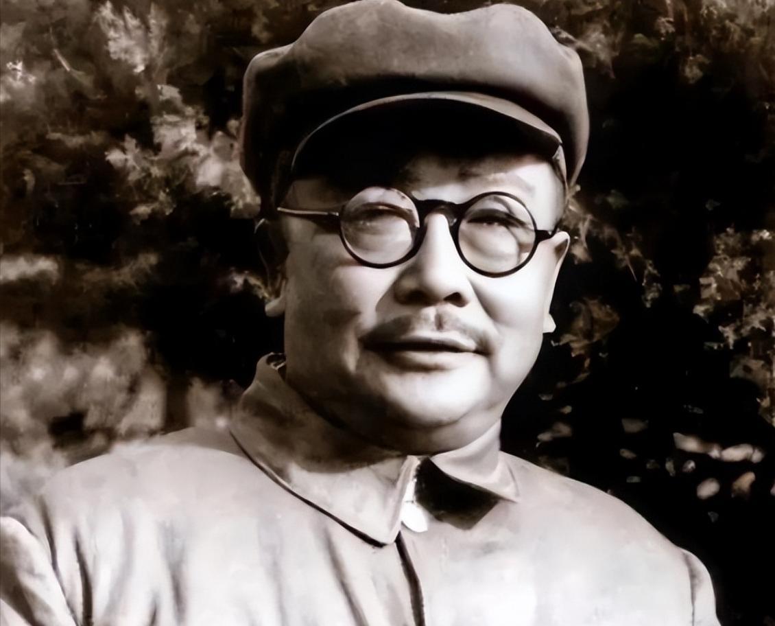 [微风]1949年，李克农走进毛主席房间，看见一物后，瞬间脸色大变，扭身冲向寺庙