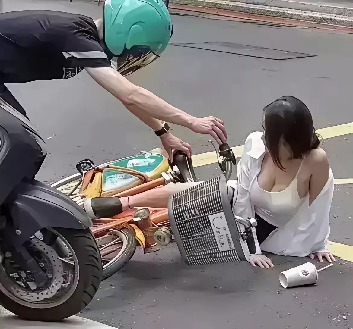外卖小哥一天的工资应该不够赔偿吧？