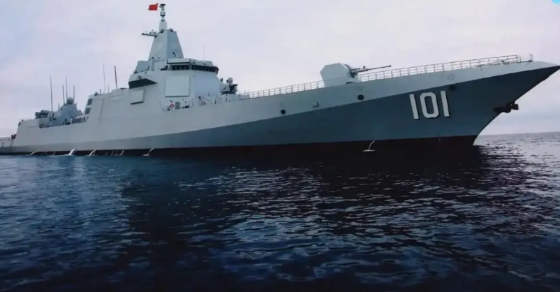 为什么三艘军舰就让澳大利亚变得这么老实，从055出现在澳大利亚北部海域开始，美国