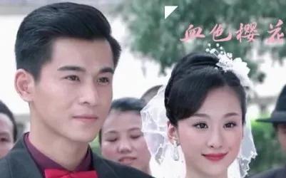 穆婷婷开撕乔振宇！
3月13日，穆婷婷在吐槽乔振宇演技差劲后，被网友们骂上了热搜