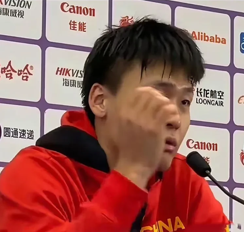 中国男篮93:88险胜沙特男篮，一战揭露郭仕强的用人策略:

1.放弃徐杰带上高